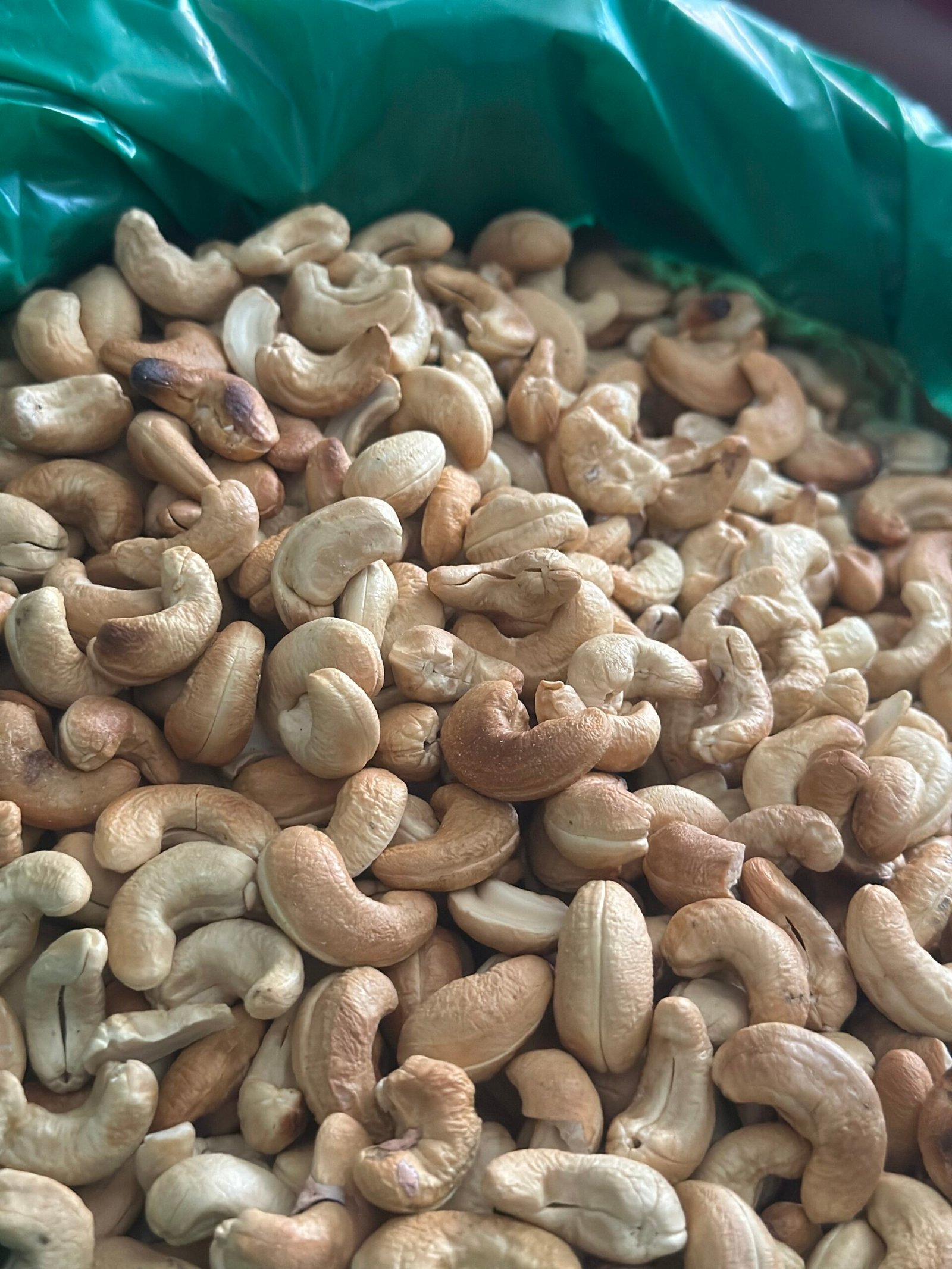 img_4640-scaled-1.jpeg ROASTED CRUNCHY CASHEW NUTS - Image 3